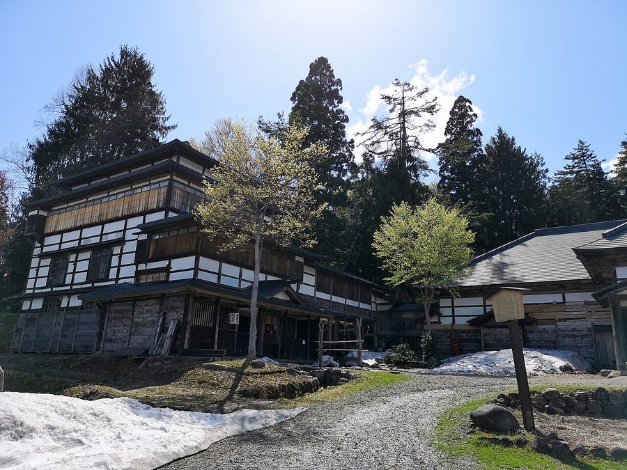 鎌鼬美術館