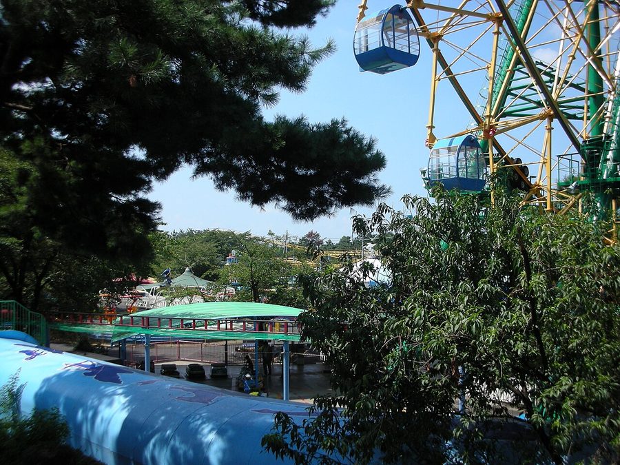 華蔵寺公園遊園地