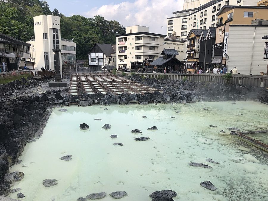 湯畑