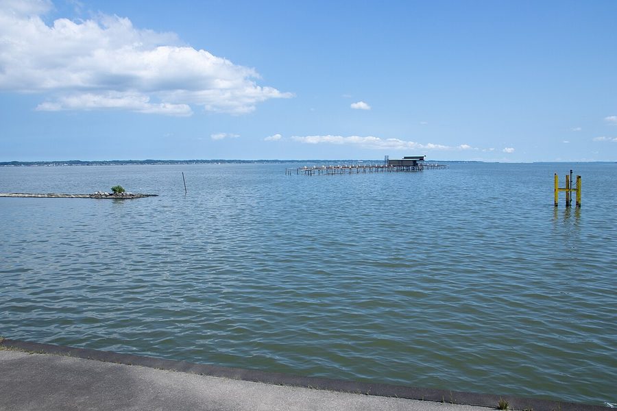歩崎公園より見た霞ヶ浦
