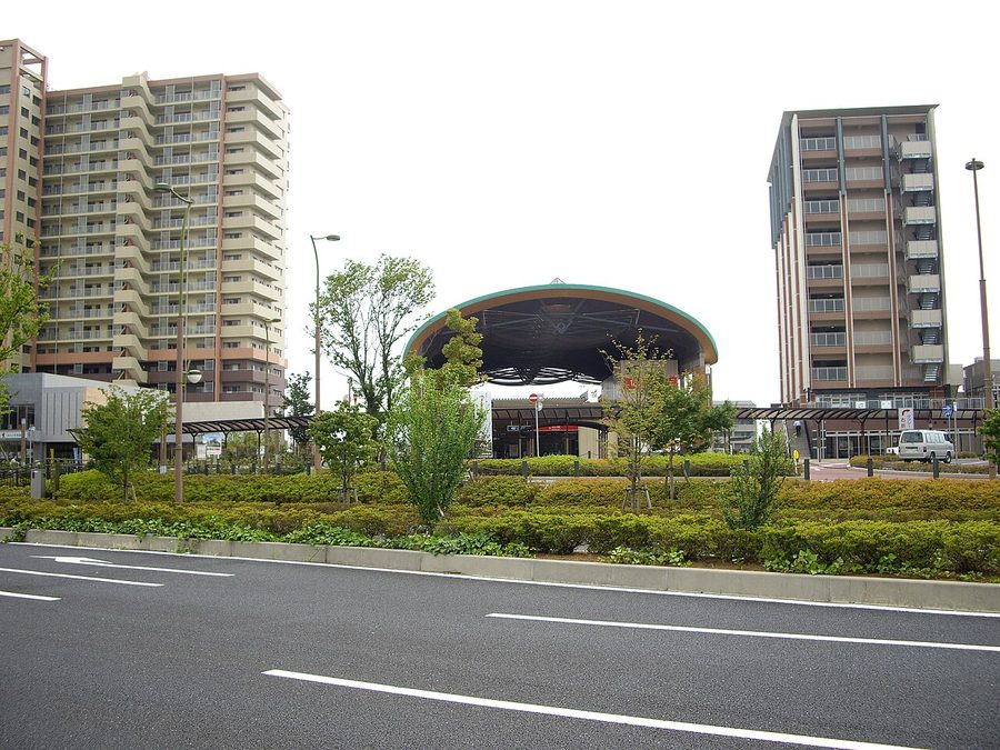 みらい平駅前