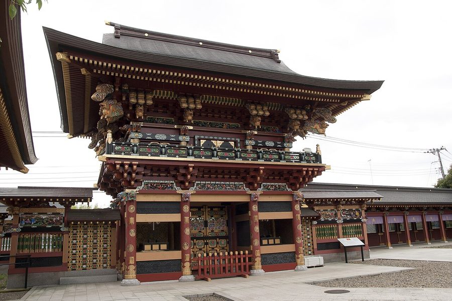 大杉神社の門
