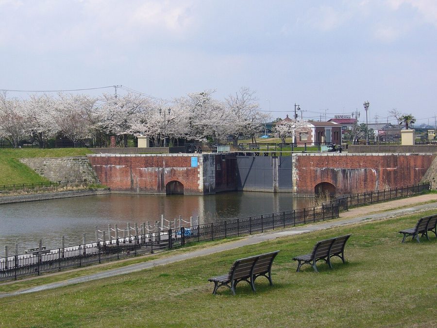 横利根閘門