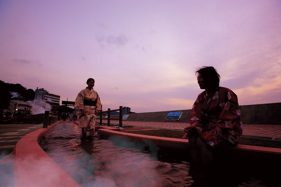 小浜温泉の足湯