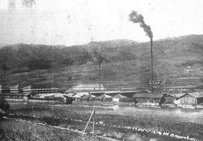 片倉組の製糸工場（1908年撮影）