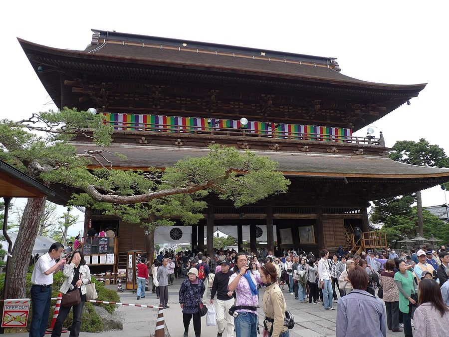 善光寺の山門
