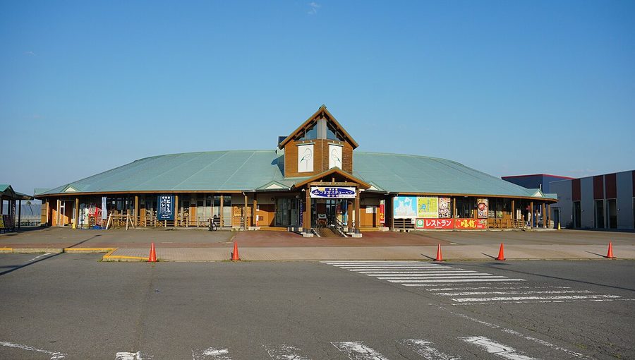 道の駅つるた「鶴の里 あるじゃ」