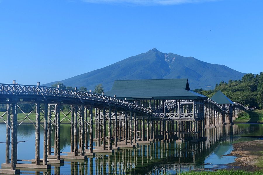 鶴の舞橋