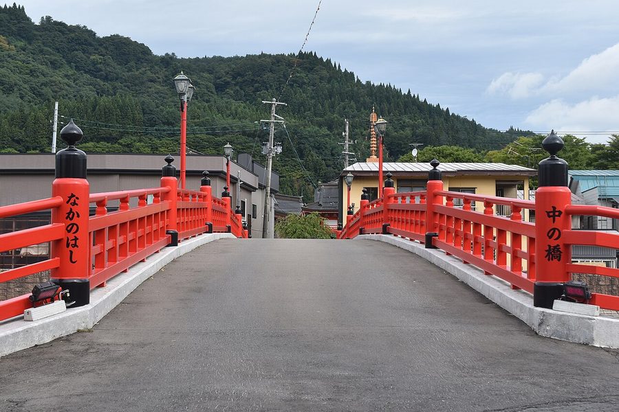 中の橋