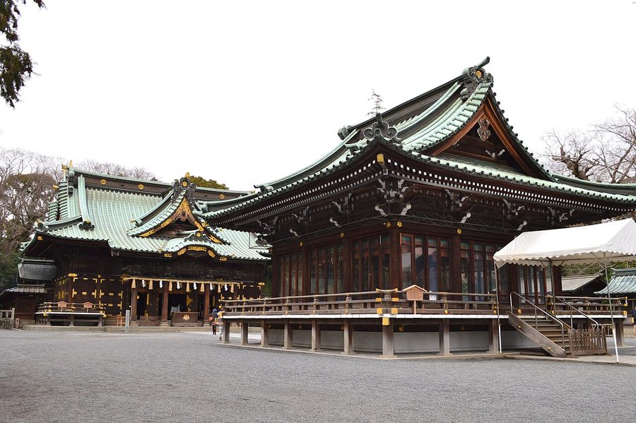三嶋大社の舞殿と拝殿