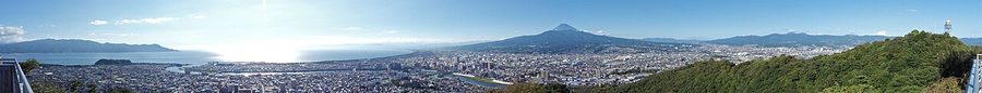香貫山展望台からのパノラマ
