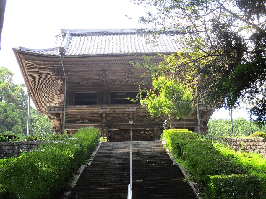 石雲院の山門