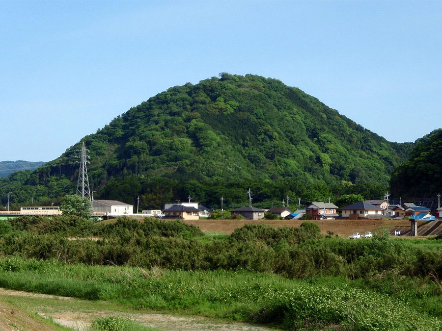 北から望む大嵐山