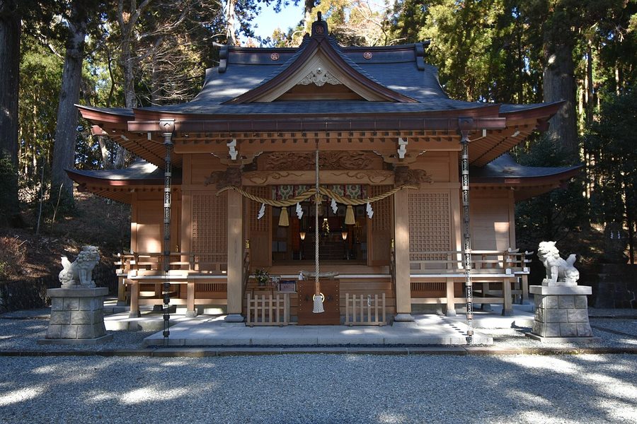 須山浅間神社の本殿