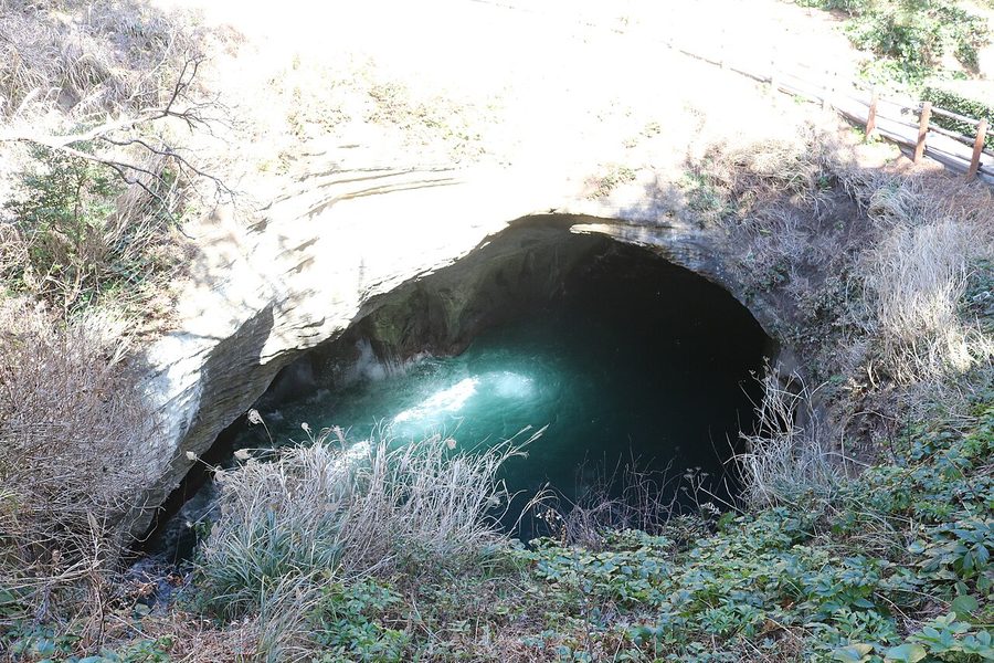 堂ヶ島天窓洞