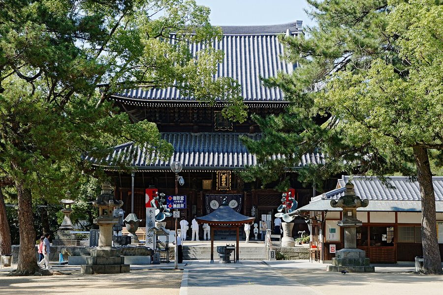 善通寺東院の金堂
