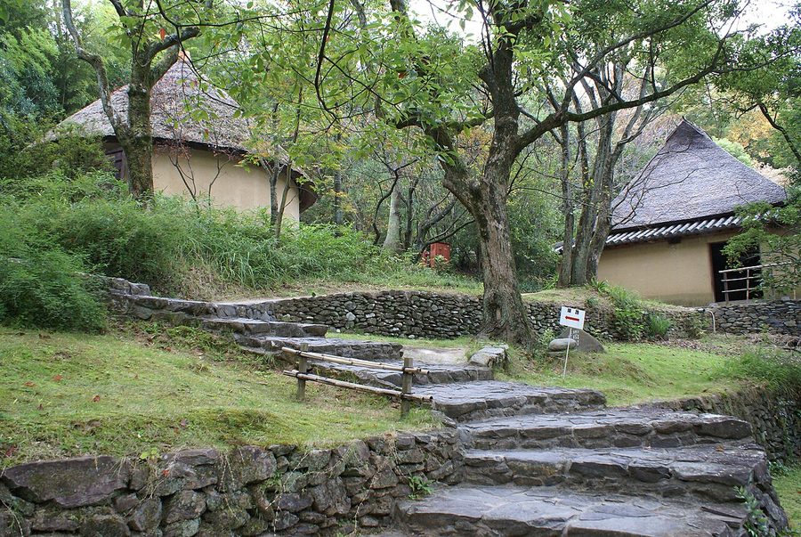四国村(四国民家博物館)の砂糖しめ小屋