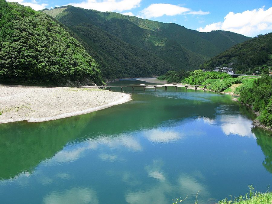 四万十川と岩間沈下橋