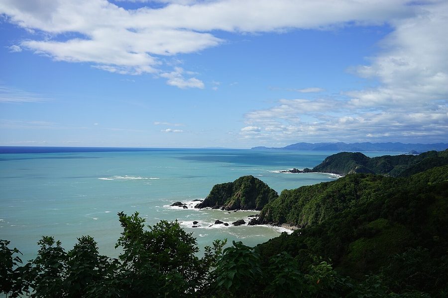 横浪黒潮ラインから望む太平洋