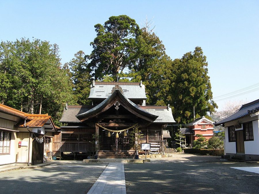 小村神社の拝殿